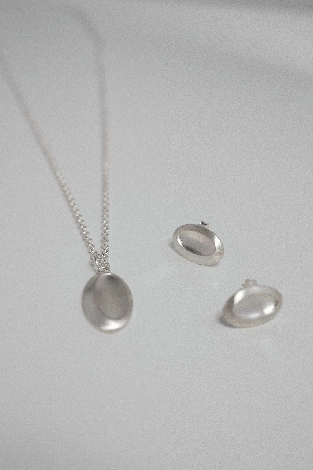 Loop Necklace / 925 Sterling Silver image 2